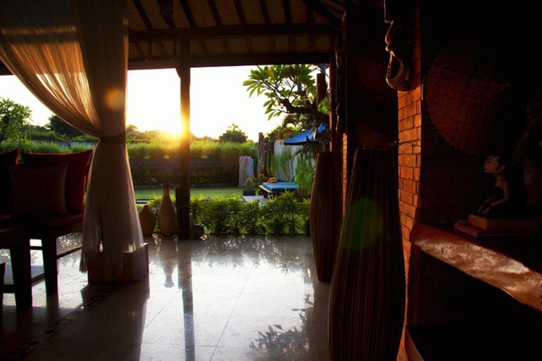 Ngeluwungan Boutique Hostel Canggu Exterior foto